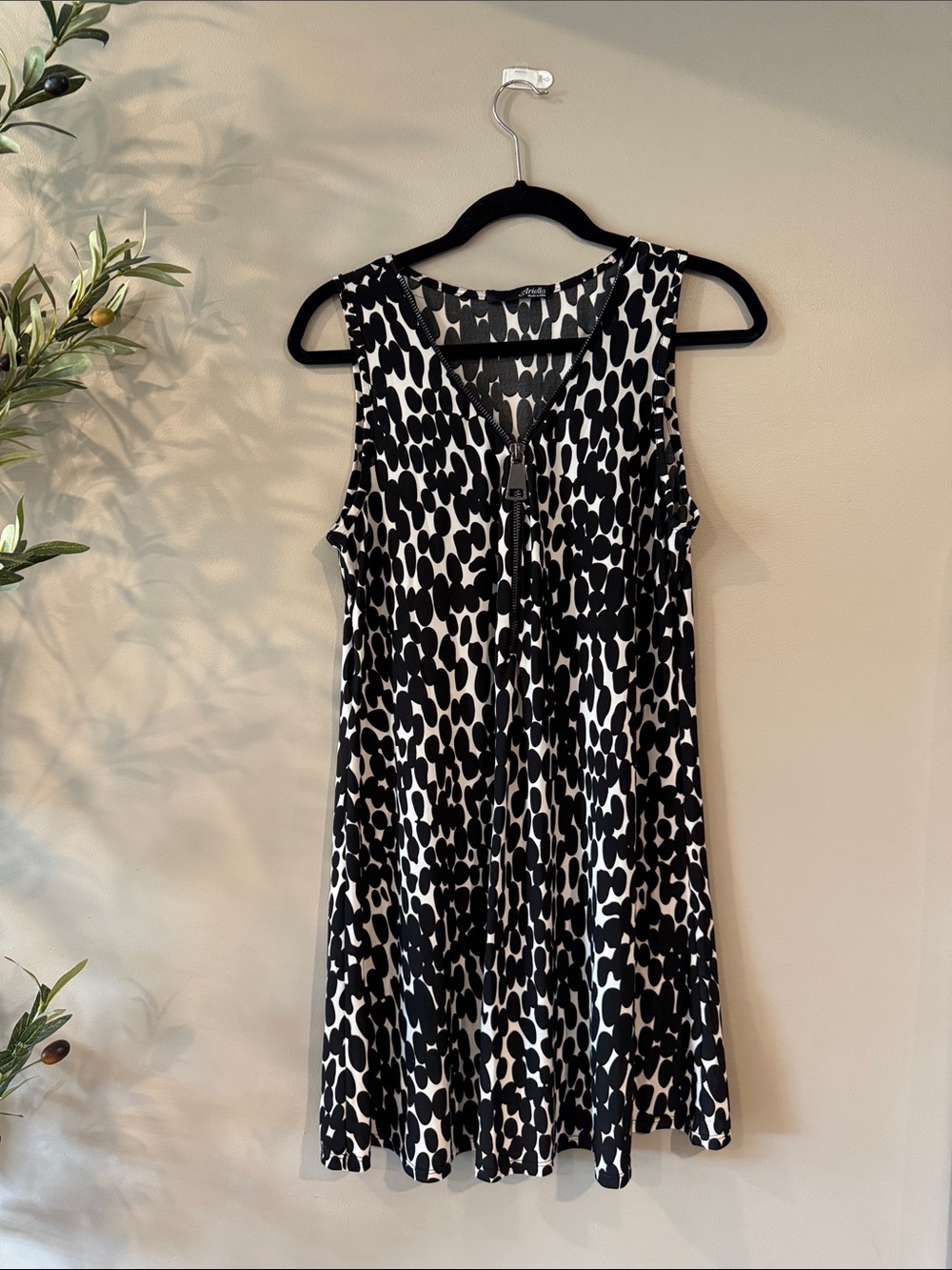Ariella Black & White Sleeveless Animal-Print Dress